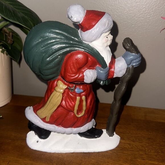 Santa Iron Doorstop! - Picture 6 of 7